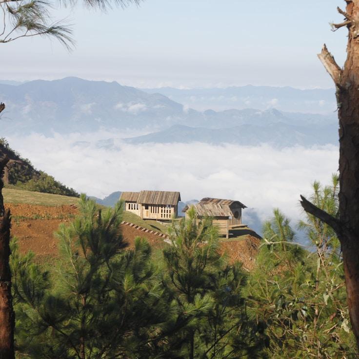 Outdoor terrace seating suitable for families in Lyon